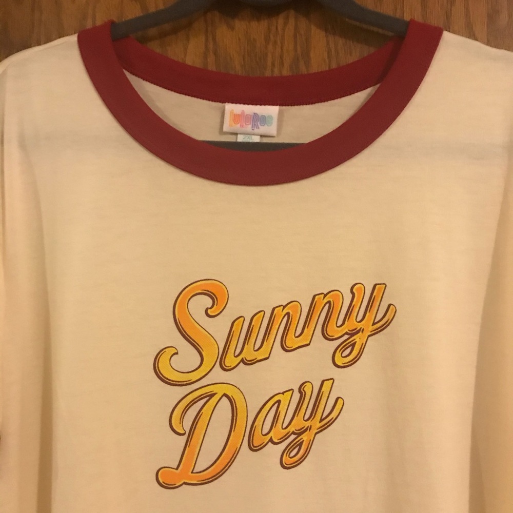 NWT LuLaRoe Liv Shirt Sunny Day